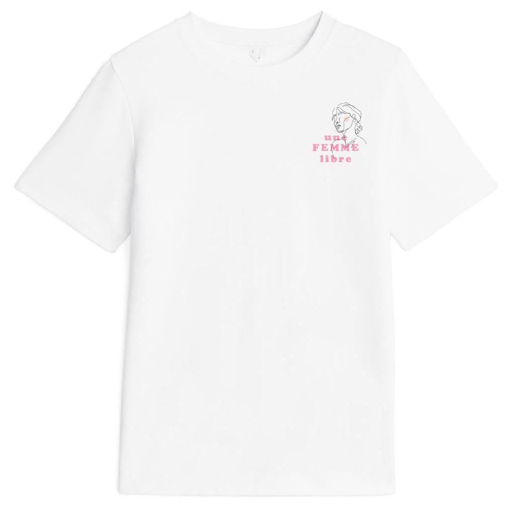 Une Femme Libre Tee